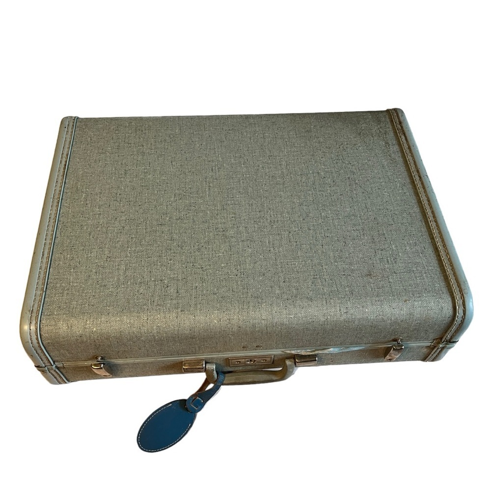 Vintage Royal Traveller Small‎ Suitcase with Key